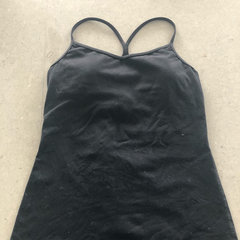 Exercise tank with built bra